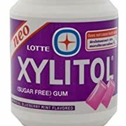 Lotte Xylitol Berry Mint Gum