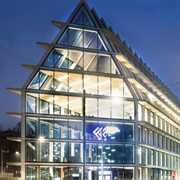 Fondazione Feltrinelli, Milan