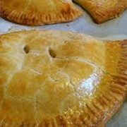 Pai Fala - Pineapple Half-Moon Pies