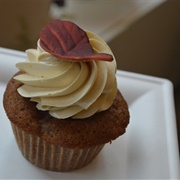 Oakleaf Cakes Bake Shop