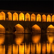 Isfahan, Si O Se Pol