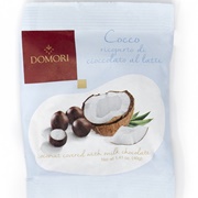 Domori Coated Coconut Cubes