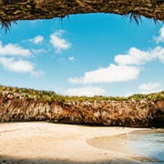 La Playa Escondida, Mexico