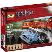 Hogwarts Express Lego Set 2- 646 Pieces