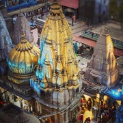 Varanasi: Shri Kashi Vishwanath Temple (Golden Temple)