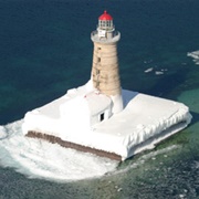 Spectacle Reef Light Station