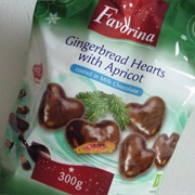 Favorina Chocolate Gingerbread Hearts With Apricots