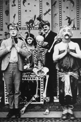 Are Crooks Dishonest? (1918)