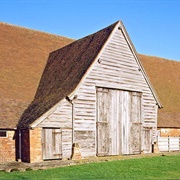 Leigh Court Barn