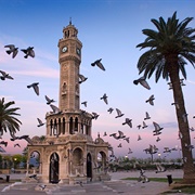 Konak Square, Izmir
