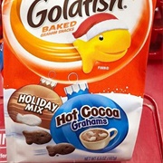 Goldfish Holiday Mix Hot Cocoa Grahams