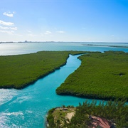 Nichupte Lagoon, Cancun, Mexico
