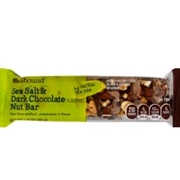 Abound Sea Salt & Dark Chocolate Nut Bar