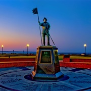 Plaza De Luna Memorial Monument