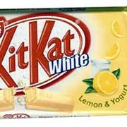 Kit Kat White Lemon & Yogurt