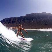 Surfing Famara, Lanzarote