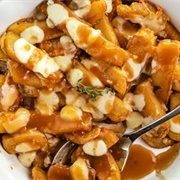 Poutine ( Canada )