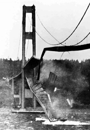 Tacoma Narrows Bridge Collapse (1940)
