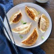 Kimchi Mandu