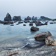 Hashiguiiwa Rocks, Kushimoto, Japan