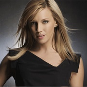 Ella Simms (Melrose Place Reboot)