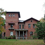 Kenworthy Hall (Marion)
