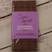 Choc Amor Blackcurrant, Salt & Chipotle Bar