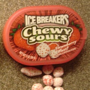 Ice Breakers Chewy Sours Strawberry Blast!