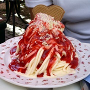 Spaghetti Eis (Spaghetti Ice Cream)