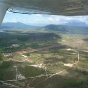 Canaima Airport