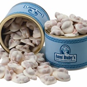 Aunt Ruby's Gaga's White Chocolate Cashew Clusters