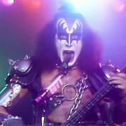 Music Video: I Love It Loud