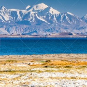 Karakul Lake
