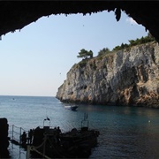 Grotta Zinzulusa, Castro