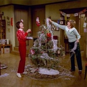 Laverne & Shirley: O, Come All Ye Bums