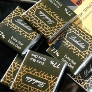 Daskalides Neapolitans Extra Noir 77%