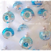 Aqua Ornament
