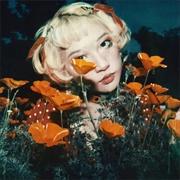 Pretty Bones - Yeule