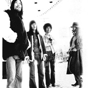 Flower Travellin' Band