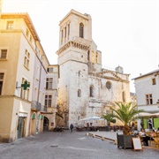 Nîmes: Cathédrale Notre-Dame-Et-Saint-Castor