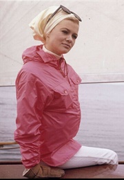 Judy Geeson - Here We Go Round the Mulberry Bush (1968)