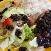 Vegetariana Salad & Black Beans