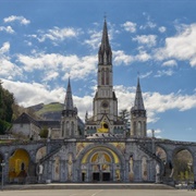 Lourdes: Basilique Notre-Dame Du Rosaire