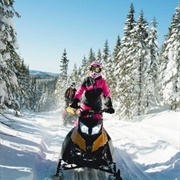 Explore Snowmobiler Paradise (QC) Saguenay Lac-Saint-Jean