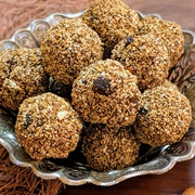 Rajgira Laddu / Amaranth Laddu