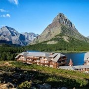 Many Glacier Hotel