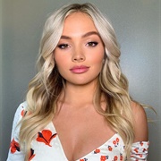 Natalie Alyn Lind