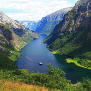 Stalheimskleivi and Nærøyfjorden