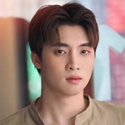 Mean Phiravich Attachitsataporn