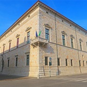 Palazzo Dei Diamanti, Ferrara